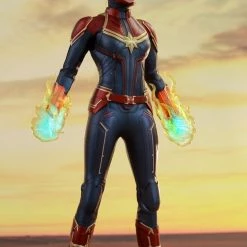Hot Toys New Arrivals Captain Marvel - Captain Marvel 1:6 Scale Action Figure