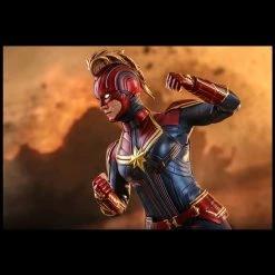 Hot Toys New Arrivals Captain Marvel - Captain Marvel 1:6 Scale Action Figure